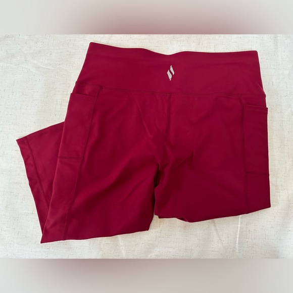 Skechers Women's Burgundy Leggings ♥️♥️ - Picture 4 of 6